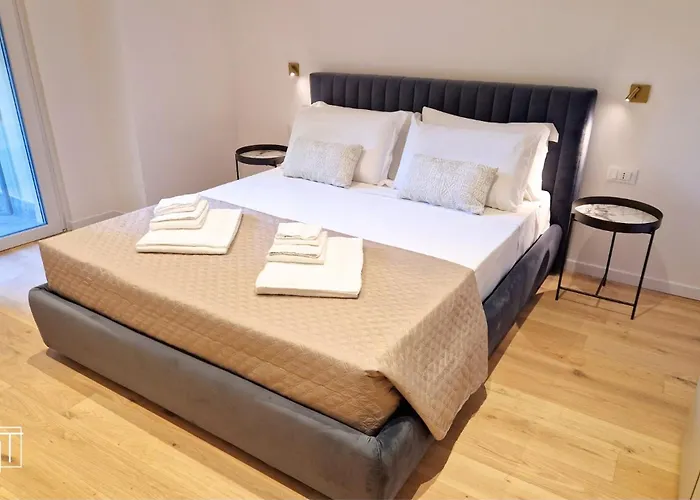 Apartment Ht - Luxury In Piazza Del Santo *